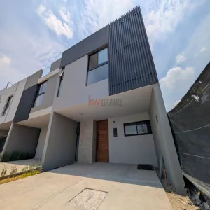 Casa En Venta,Bosques de Santa Anita,Bosques de Santa Anita 2377 170, Tlajomulco de Zúñiga, Jalisco 45645, 3 Habitaciones,2 Baños,Bosques de Santa Anita,1,prUhZl7
