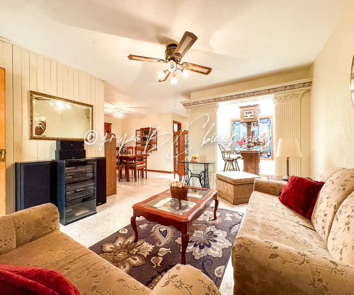 Casa En Venta,Loma Bonita,Avenida Conchita 3024, Zapopan, Jalisco 45088, 3 Habitaciones,3 Baños,Avenida Conchita,1,p26twLF