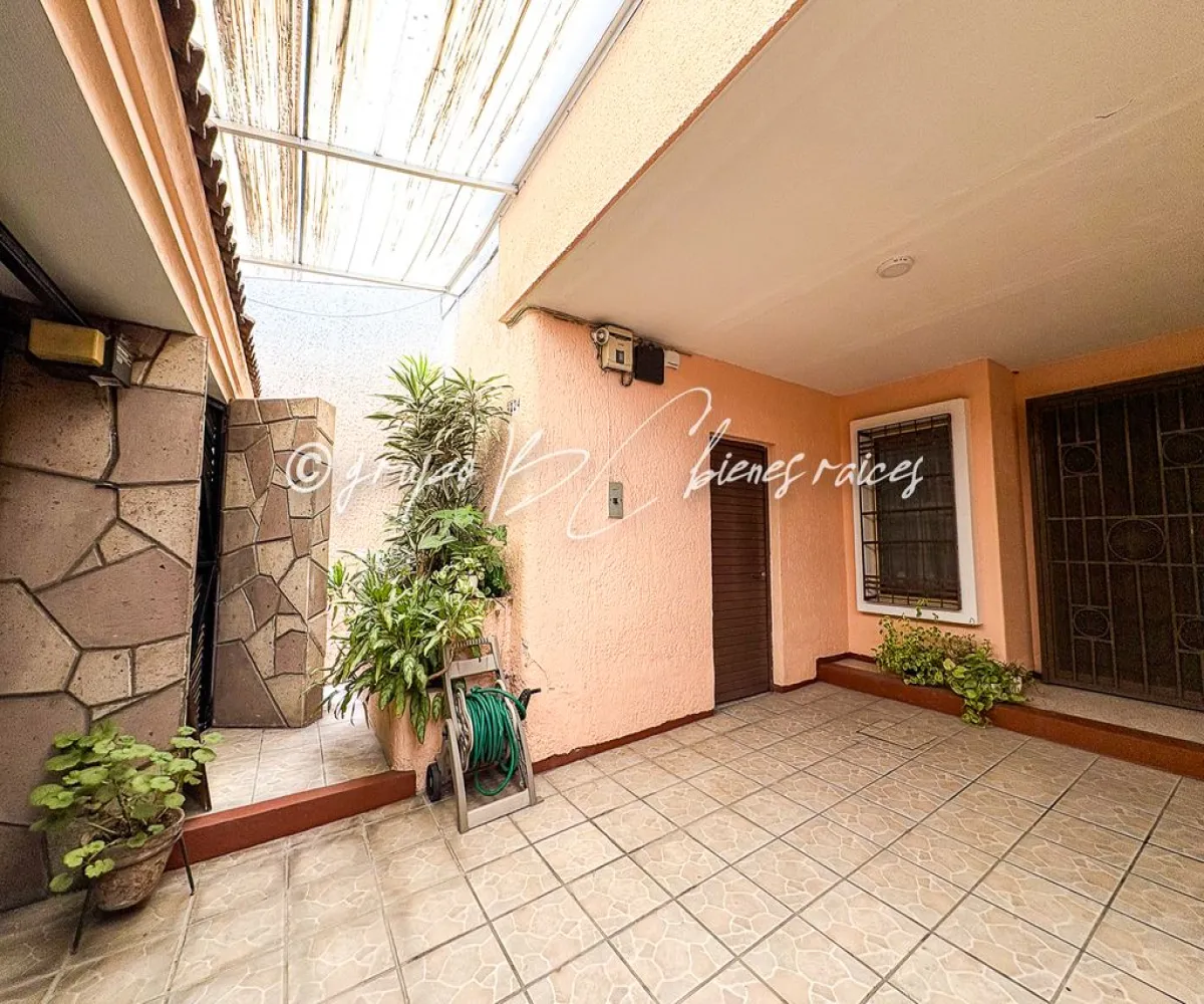 Casa En Venta,Loma Bonita,Avenida Conchita 3024, Zapopan, Jalisco 45088, 3 Habitaciones,3 Baños,Avenida Conchita,1,p26twLF