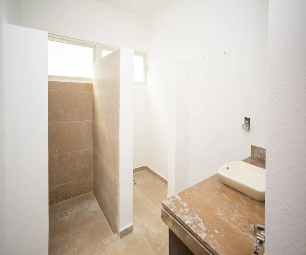 Casa En Renta,Las Lomas Club Golf,AV LAS LOMAS 90 1, Zapopan, Jalisco 45136, 5 Habitaciones,5 Baños,AV LAS LOMAS,3,poHEn5w