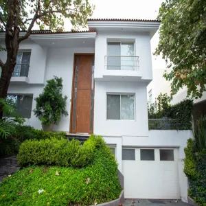 Casa En Renta,Las Lomas Club Golf,AV LAS LOMAS 90 1, Zapopan, Jalisco 45136, 5 Habitaciones,5 Baños,AV LAS LOMAS,3,poHEn5w