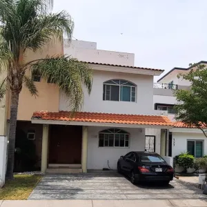 Casa En Venta,La Tijera,Calle Boulevard Prolongación Mariano Otero 1501 136, Tlajomulco de Zúñiga, Jalisco 45645, 3 Habitaciones,2 Baños,Calle Boulevard Prolongación Mariano Otero,1,pTZ78ds