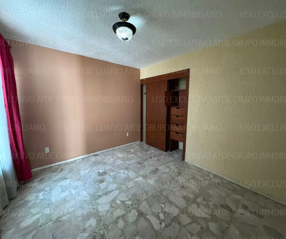 Casa En Venta,Santa Monica,Calle Federico E. Ibarra 1084, Guadalajara, Jalisco 44220, 6 Habitaciones,3 Baños,Calle Federico E. Ibarra,1,pTaaiF7 Casa En Venta,Santa Monica,Calle Federico E. Ibarra 1084, Guadalajara, Jalisco 44220, 6 Habitaciones,3 Baños,Calle Federico E. Ibarra,1,pTaaiF7