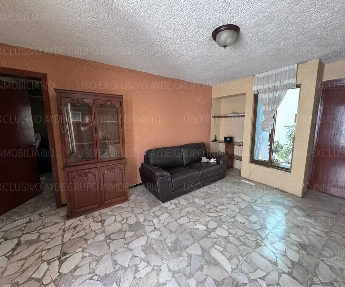 Casa En Venta,Santa Monica,Calle Federico E. Ibarra 1084, Guadalajara, Jalisco 44220, 6 Habitaciones,3 Baños,Calle Federico E. Ibarra,1,pTaaiF7 Casa En Venta,Santa Monica,Calle Federico E. Ibarra 1084, Guadalajara, Jalisco 44220, 6 Habitaciones,3 Baños,Calle Federico E. Ibarra,1,pTaaiF7