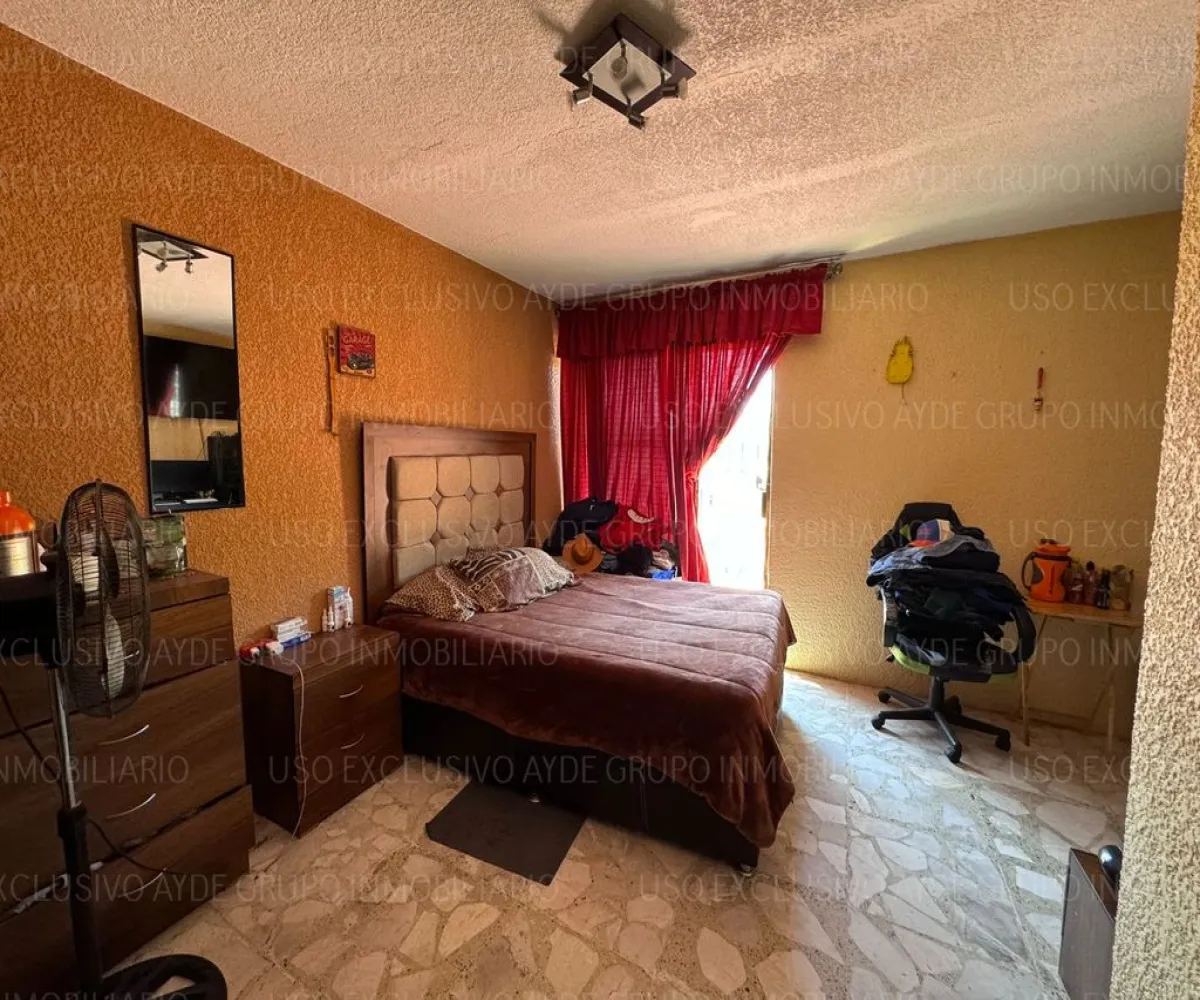 Casa En Venta,Santa Monica,Calle Federico E. Ibarra 1084, Guadalajara, Jalisco 44220, 6 Habitaciones,3 Baños,Calle Federico E. Ibarra,1,pTaaiF7 Casa En Venta,Santa Monica,Calle Federico E. Ibarra 1084, Guadalajara, Jalisco 44220, 6 Habitaciones,3 Baños,Calle Federico E. Ibarra,1,pTaaiF7