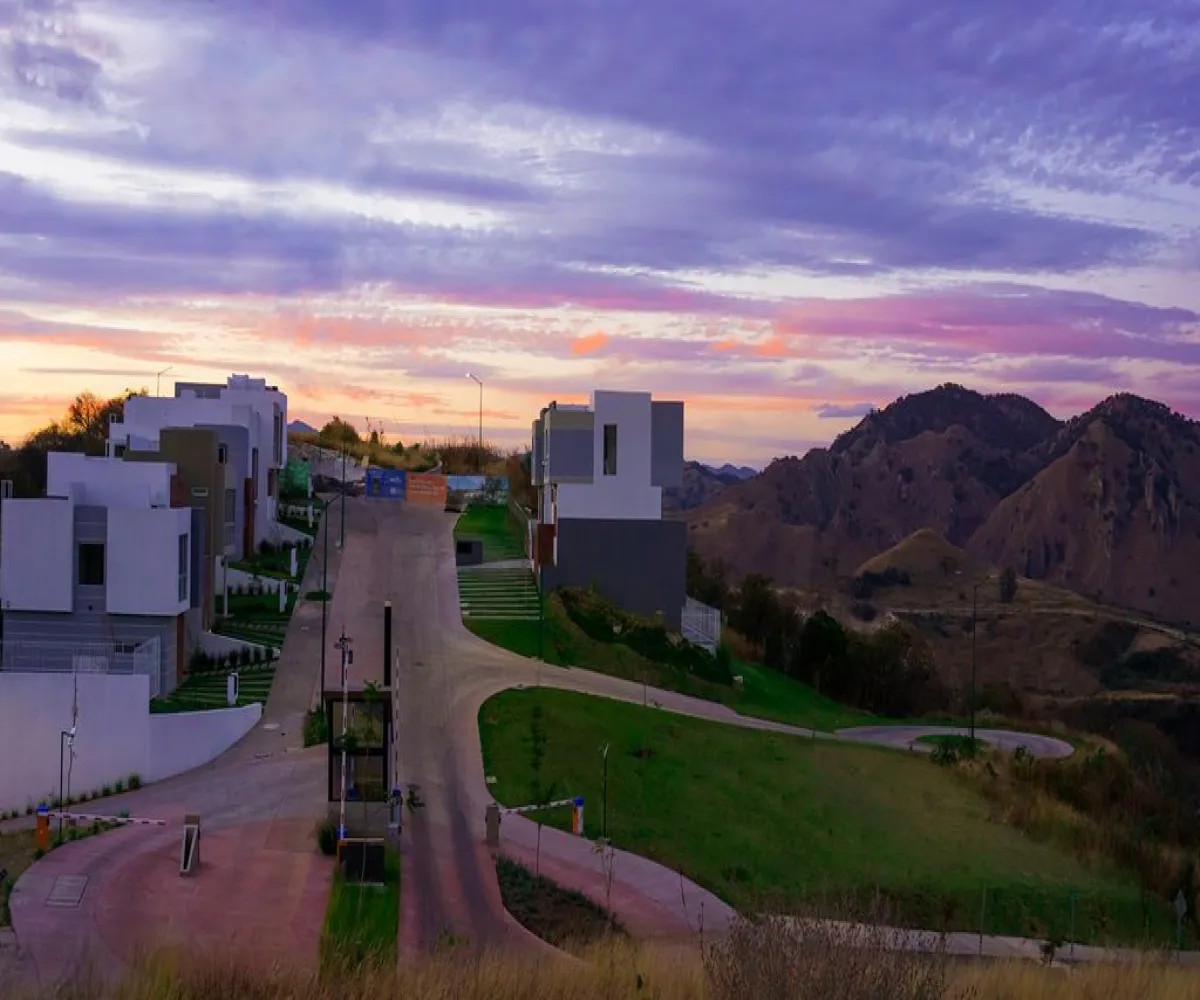 Casa En Venta,Avenida Camino de los Parques 5204, Zapopan, Jalisco 45180, 3 Habitaciones,2 Baños,Avenida Camino de los Parques,1,plFY6JP Casa En Venta,Avenida Camino de los Parques 5204, Zapopan, Jalisco 45180, 3 Habitaciones,2 Baños,Avenida Camino de los Parques,1,plFY6JP