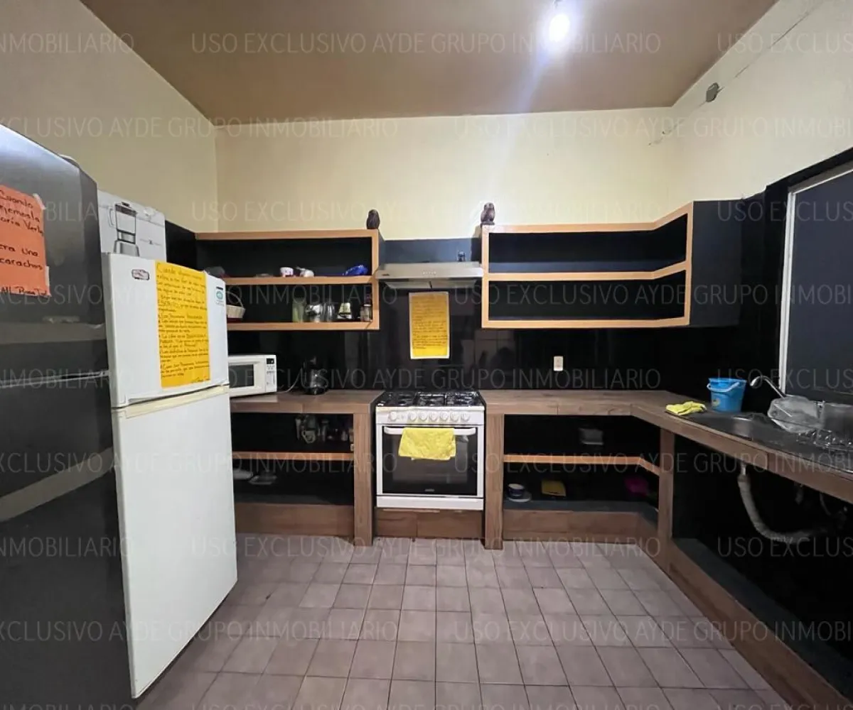 Casa En Venta,Alcalde Barranquitas,Calle Gonzalo Curiel 825, Guadalajara, Jalisco 44270, 12 Habitaciones,5 Baños,Calle Gonzalo Curiel,2,pi0yFcn Casa En Venta,Alcalde Barranquitas,Calle Gonzalo Curiel 825, Guadalajara, Jalisco 44270, 12 Habitaciones,5 Baños,Calle Gonzalo Curiel,2,pi0yFcn