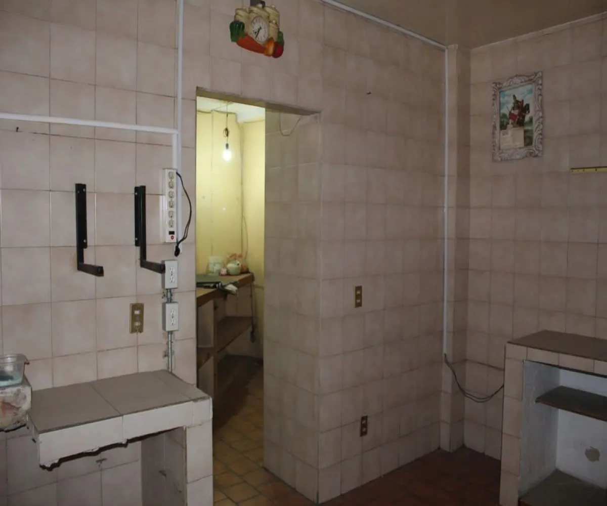 Casa En Venta,Arcos Vallarta,Victoriano Salado Álvarez 87, Guadalajara, Jalisco 44130, 4 Habitaciones,2 Baños,Victoriano Salado Álvarez,2,pXAKzli Casa En Venta,Arcos Vallarta,Victoriano Salado Álvarez 87, Guadalajara, Jalisco 44130, 4 Habitaciones,2 Baños,Victoriano Salado Álvarez,2,pXAKzli