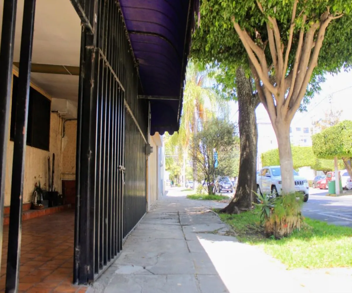 Casa En Venta,Arcos Vallarta,Victoriano Salado Álvarez 87, Guadalajara, Jalisco 44130, 4 Habitaciones,2 Baños,Victoriano Salado Álvarez,2,pXAKzli Casa En Venta,Arcos Vallarta,Victoriano Salado Álvarez 87, Guadalajara, Jalisco 44130, 4 Habitaciones,2 Baños,Victoriano Salado Álvarez,2,pXAKzli