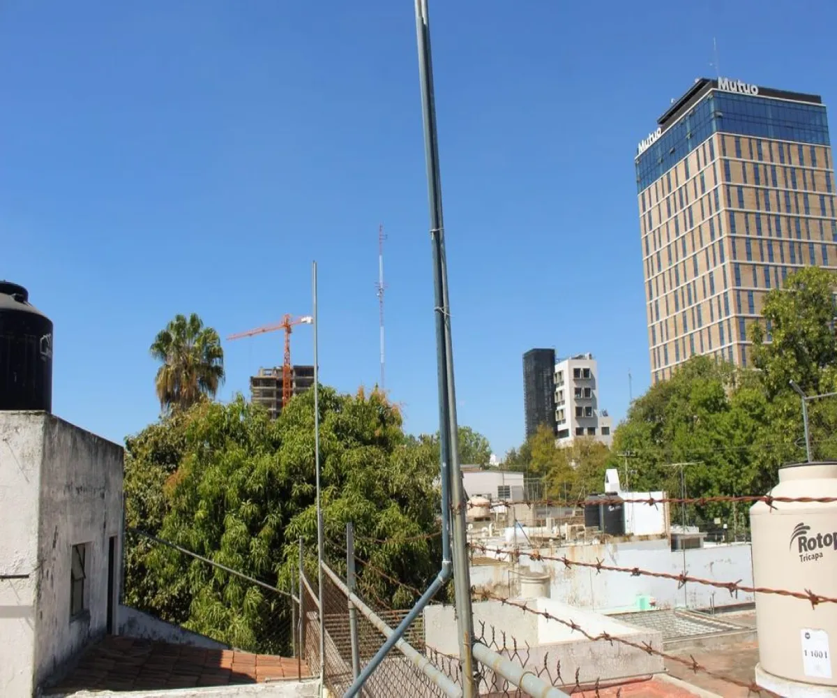 Casa En Venta,Arcos Vallarta,Victoriano Salado Álvarez 87, Guadalajara, Jalisco 44130, 4 Habitaciones,2 Baños,Victoriano Salado Álvarez,2,pXAKzli Casa En Venta,Arcos Vallarta,Victoriano Salado Álvarez 87, Guadalajara, Jalisco 44130, 4 Habitaciones,2 Baños,Victoriano Salado Álvarez,2,pXAKzli