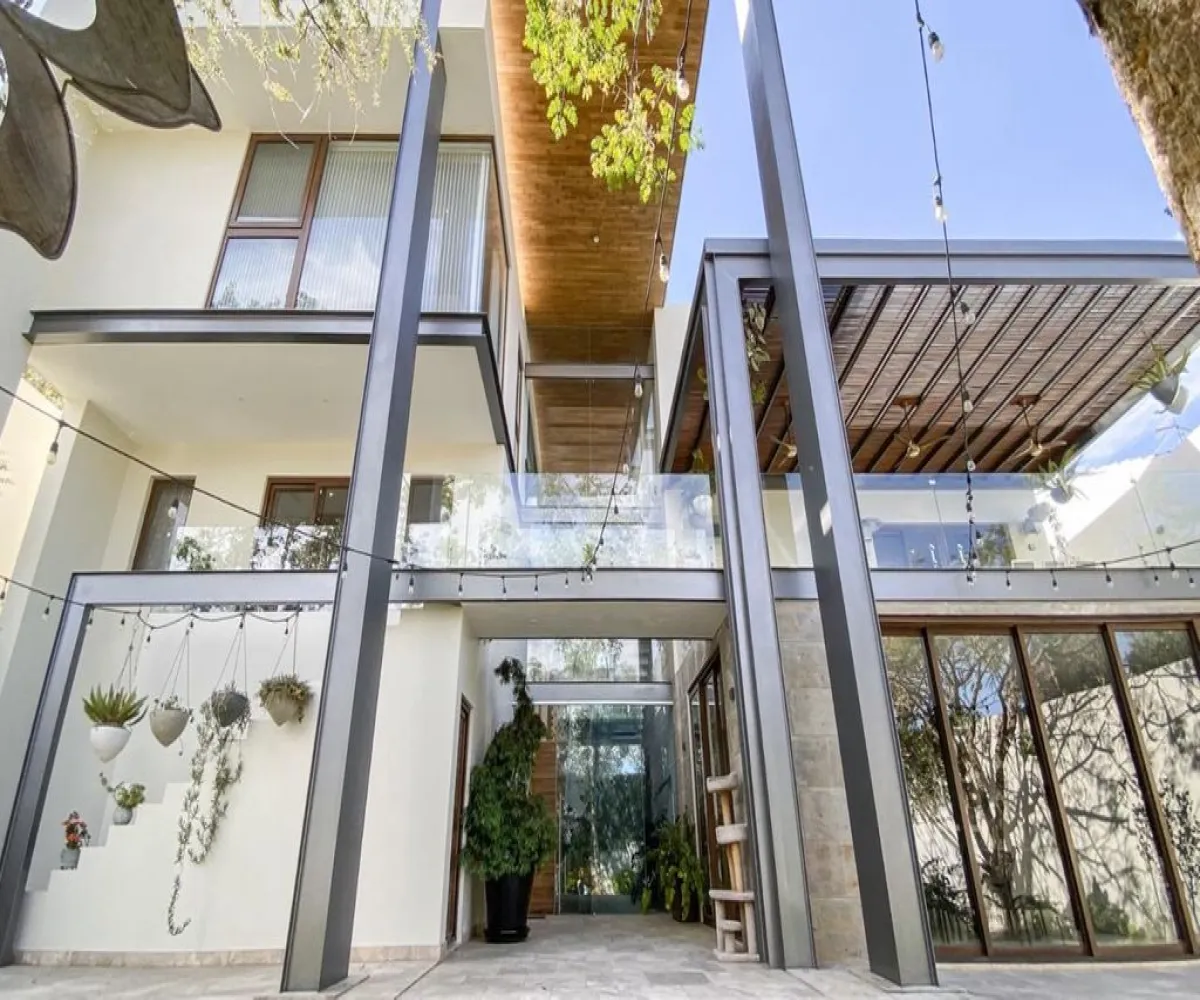 Casa En Venta,Colinas de San Javier,Paseo de la Noria S/N, Zapopan, Jalisco 45110, 4 Habitaciones,5 Baños,Paseo de la Noria,3,p2NDxHl