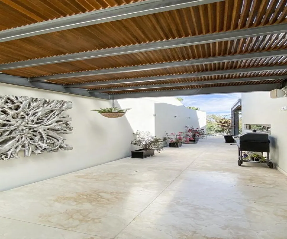 Casa En Venta,Colinas de San Javier,Paseo de la Noria S/N, Zapopan, Jalisco 45110, 4 Habitaciones,5 Baños,Paseo de la Noria,3,p2NDxHl