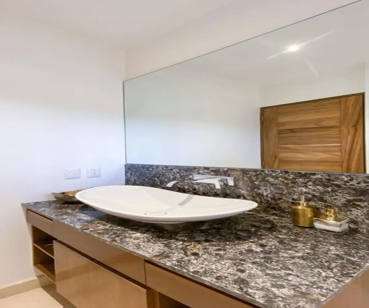 Casa En Venta,Colinas de San Javier,Paseo de la Noria S/N, Zapopan, Jalisco 45110, 4 Habitaciones,5 Baños,Paseo de la Noria,3,p2NDxHl