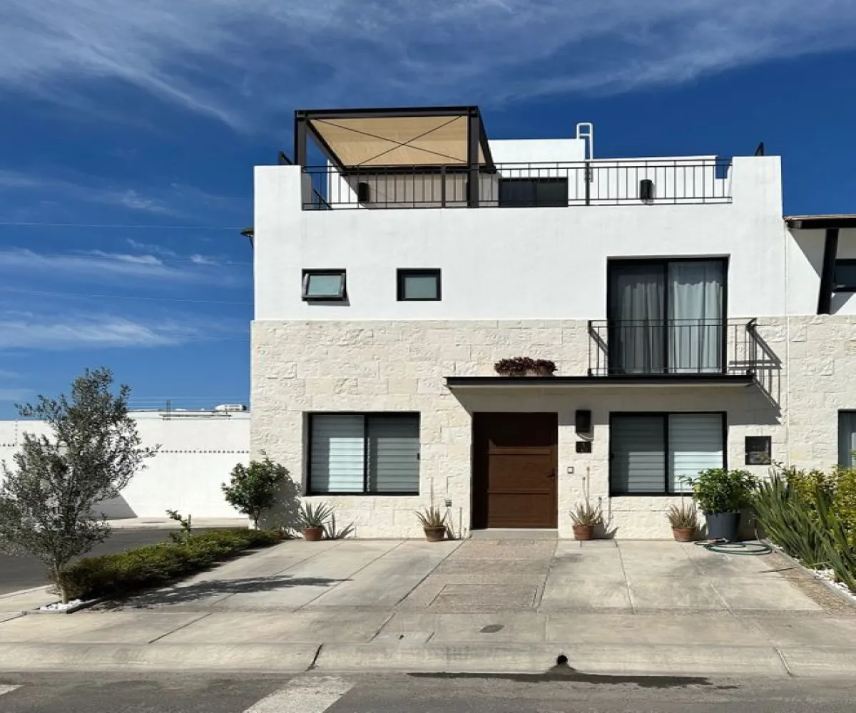 Casa En Venta,Torre de Piedra Gran Reserva,Rafael Osuna 106, Querétaro, Querétaro 76127, 4 Habitaciones,3 Baños,Rafael Osuna,3,ppwUKbY