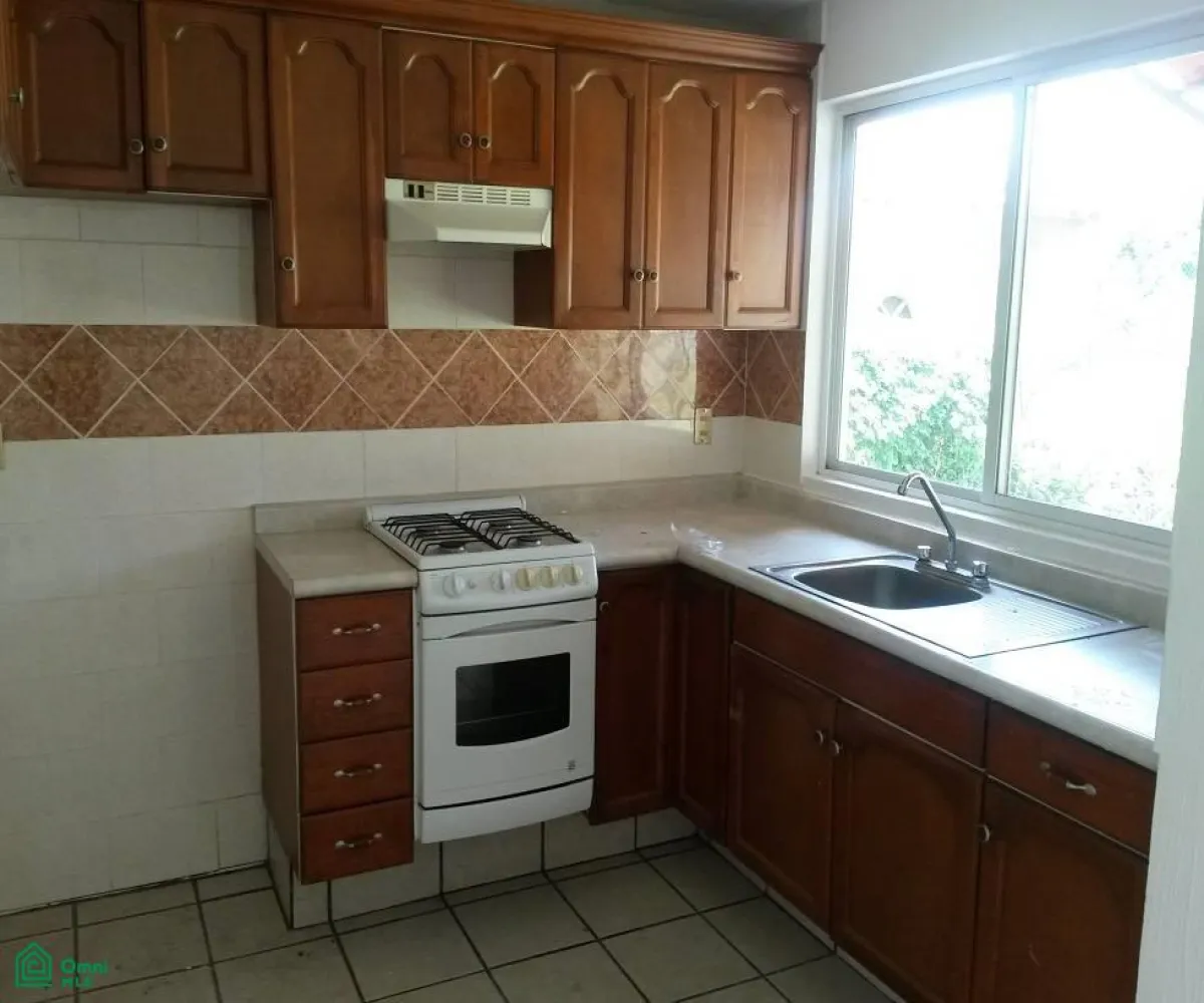 En Venta,Lomas del Mirador,Paseo del Sol ., Tlajomulco de Zuniga, Jalisco 45642, 6 Habitaciones,5 Baños,Paseo del Sol,2,MX23112261 En Venta,Lomas del Mirador,Paseo del Sol ., Tlajomulco de Zuniga, Jalisco 45642, 6 Habitaciones,5 Baños,Paseo del Sol,2,MX23112261