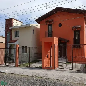En Venta,Lomas del Mirador,Paseo del Sol ., Tlajomulco de Zuniga, Jalisco 45642, 6 Habitaciones,5 Baños,Paseo del Sol,2,MX23112261