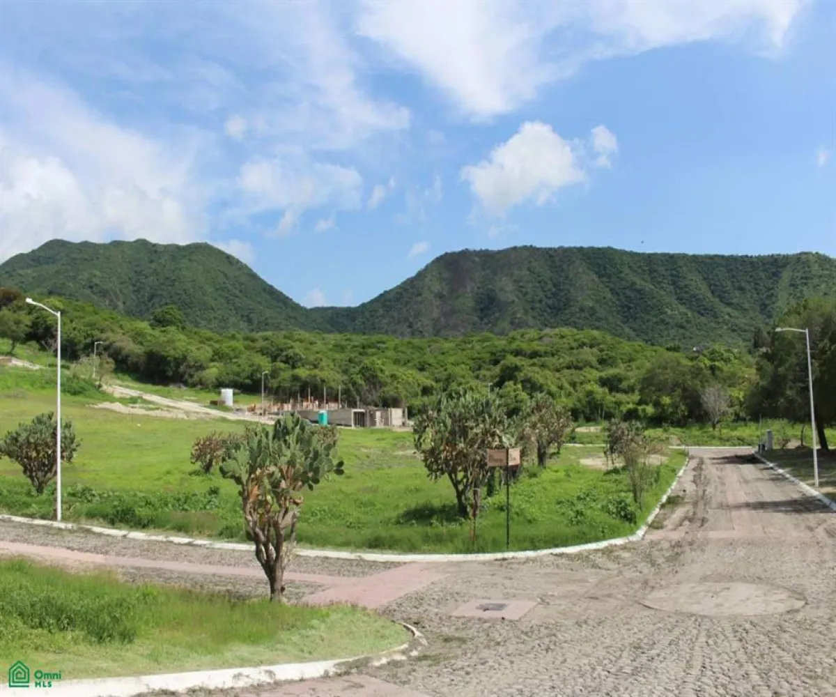 Terreno En Venta,Chapala Centro,Paseo del Arroyo Lote 76, Chapala, Jalisco 45900,Paseo del Arroyo,MX2323734 Terreno En Venta,Chapala Centro,Paseo del Arroyo Lote 76, Chapala, Jalisco 45900,Paseo del Arroyo,MX2323734