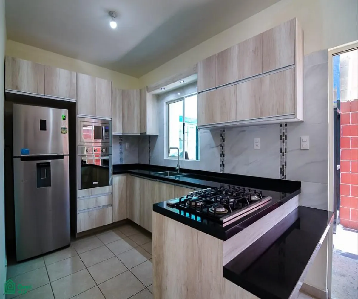 En Venta,Residencial Alta California,Santa Cruz 12, Tlajomulco de Zuniga, Jalisco 45645, 3 Habitaciones,2 Baños,Santa Cruz,2,MX23457535