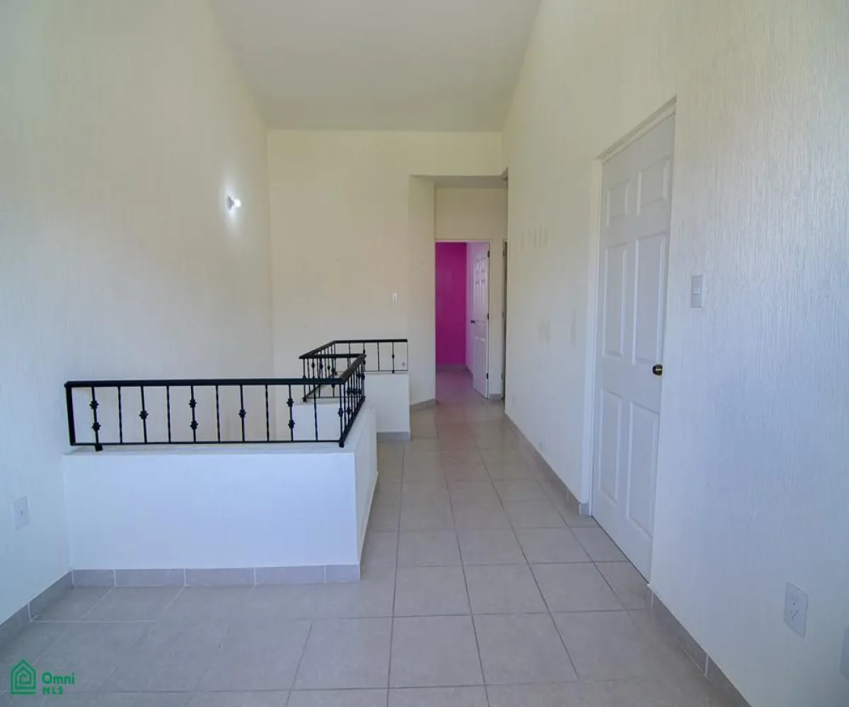 En Venta,Residencial Alta California,Santa Cruz 12, Tlajomulco de Zuniga, Jalisco 45645, 3 Habitaciones,2 Baños,Santa Cruz,2,MX23457535