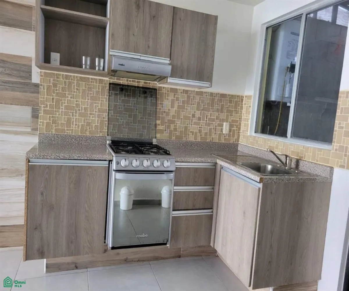 En Venta,Valle de los Emperadores,Valle de los Lirios 77, Tlajomulco de Zuniga, Jalisco 45640, 3 Habitaciones,2 Baños,Valle de los Lirios,2,MX23476075 En Venta,Valle de los Emperadores,Valle de los Lirios 77, Tlajomulco de Zuniga, Jalisco 45640, 3 Habitaciones,2 Baños,Valle de los Lirios,2,MX23476075