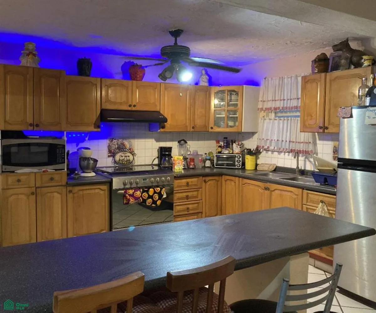 En Venta,Villa las Flores,Bugambilias 150, Puerto Vallarta, Jalisco 48335, 3 Habitaciones,3 Baños,Bugambilias,2,MX23553087