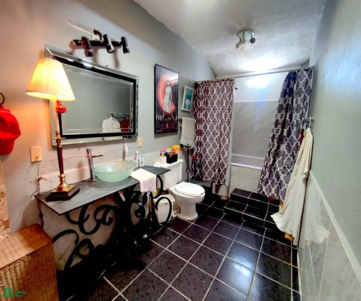 En Venta,Villa las Flores,Bugambilias 150, Puerto Vallarta, Jalisco 48335, 3 Habitaciones,3 Baños,Bugambilias,2,MX23553087