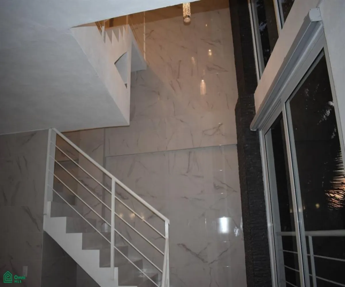 En Venta,Amapas,Gardenias 215, Puerto Vallarta, Jalisco 48399, 2 Habitaciones,2 Baños,Gardenias,3,MX23742350 En Venta,Amapas,Gardenias 215, Puerto Vallarta, Jalisco 48399, 2 Habitaciones,2 Baños,Gardenias,3,MX23742350