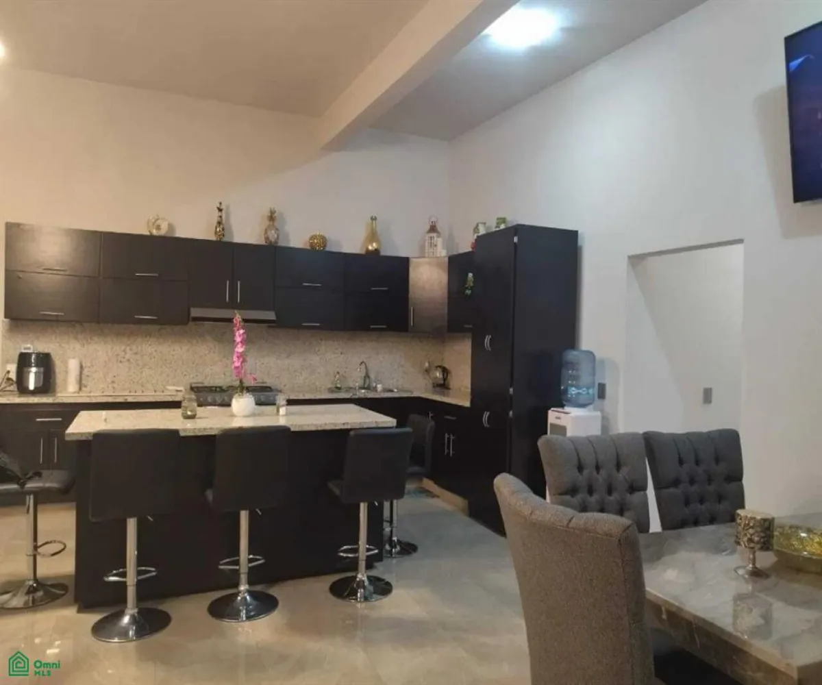 En Venta,Lomas Del Refugio,Yahualica 28, Zapopan, Jalisco 45199, 5 Habitaciones,4 Baños,Yahualica,2,MX24108488 En Venta,Lomas Del Refugio,Yahualica 28, Zapopan, Jalisco 45199, 5 Habitaciones,4 Baños,Yahualica,2,MX24108488