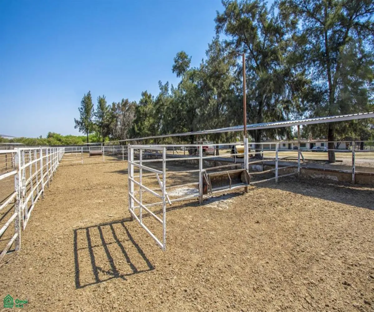 Local En Venta,San José del Valle,San José del Valle S/N, Tlajomulco de Zuniga, Jalisco 45653, 8 Habitaciones,3 Baños,San José del Valle,MX2425074 Local En Venta,San José del Valle,San José del Valle S/N, Tlajomulco de Zuniga, Jalisco 45653, 8 Habitaciones,3 Baños,San José del Valle,MX2425074