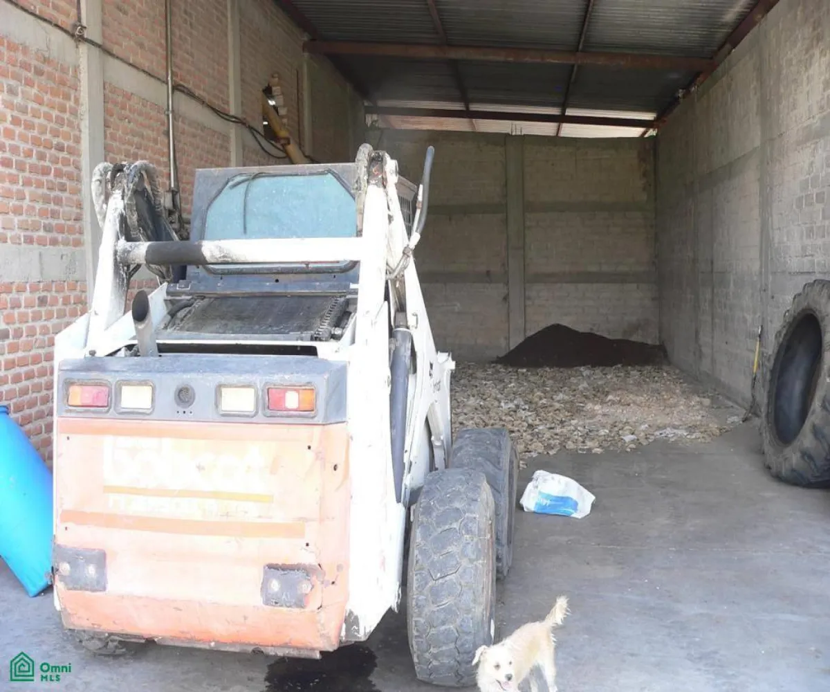 Local En Venta,San José del Valle,San José del Valle S/N, Tlajomulco de Zuniga, Jalisco 45653, 8 Habitaciones,3 Baños,San José del Valle,MX2425074 Local En Venta,San José del Valle,San José del Valle S/N, Tlajomulco de Zuniga, Jalisco 45653, 8 Habitaciones,3 Baños,San José del Valle,MX2425074