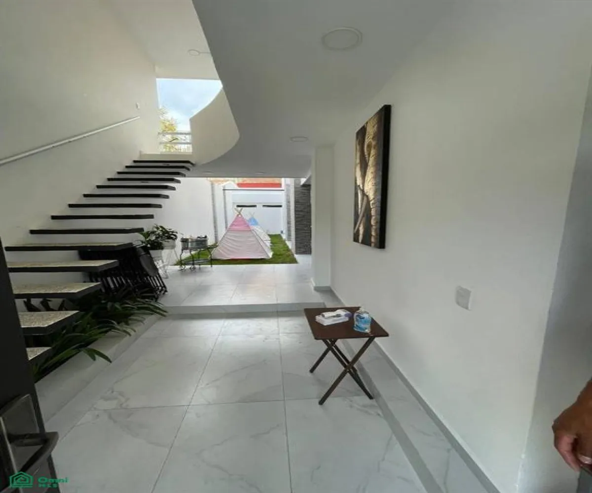 En Venta,Hogares de Nuevo México,Lagos de Moreno 2994, Zapopan, Jalisco 45203, 3 Habitaciones,3 Baños,Lagos de Moreno,2,MX2432246 En Venta,Hogares de Nuevo México,Lagos de Moreno 2994, Zapopan, Jalisco 45203, 3 Habitaciones,3 Baños,Lagos de Moreno,2,MX2432246