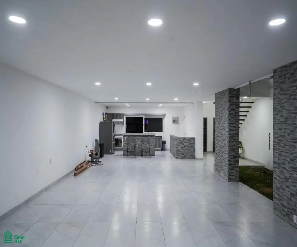 En Venta,Hogares de Nuevo México,Lagos de Moreno 2994, Zapopan, Jalisco 45203, 3 Habitaciones,3 Baños,Lagos de Moreno,2,MX2432246 En Venta,Hogares de Nuevo México,Lagos de Moreno 2994, Zapopan, Jalisco 45203, 3 Habitaciones,3 Baños,Lagos de Moreno,2,MX2432246