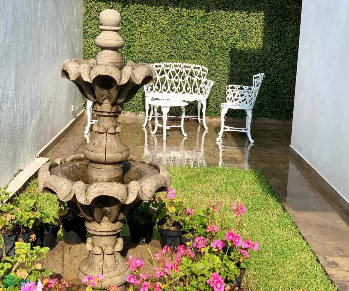 En Venta,Senderos de Monte Verde,Blvd. Senderos de Monte Verde 140-104, Tlajomulco de Zuniga, Jalisco 45646, 2 Habitaciones,3 Baños,Blvd. Senderos de Monte Verde,3,MX24393045