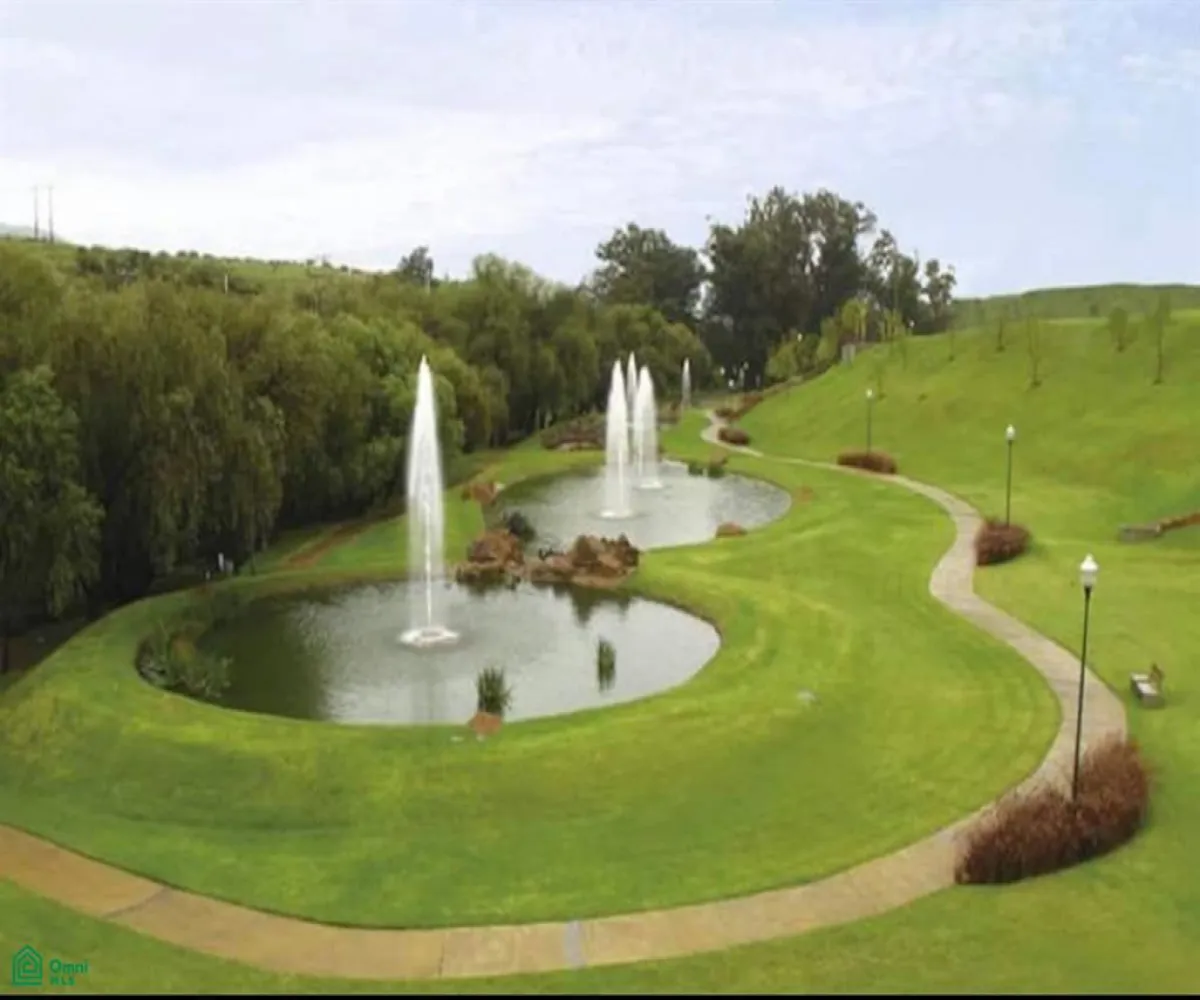 En Venta,Senderos de Monte Verde,Blvd. Senderos de Monte Verde 140-104, Tlajomulco de Zuniga, Jalisco 45646, 2 Habitaciones,3 Baños,Blvd. Senderos de Monte Verde,3,MX24393045