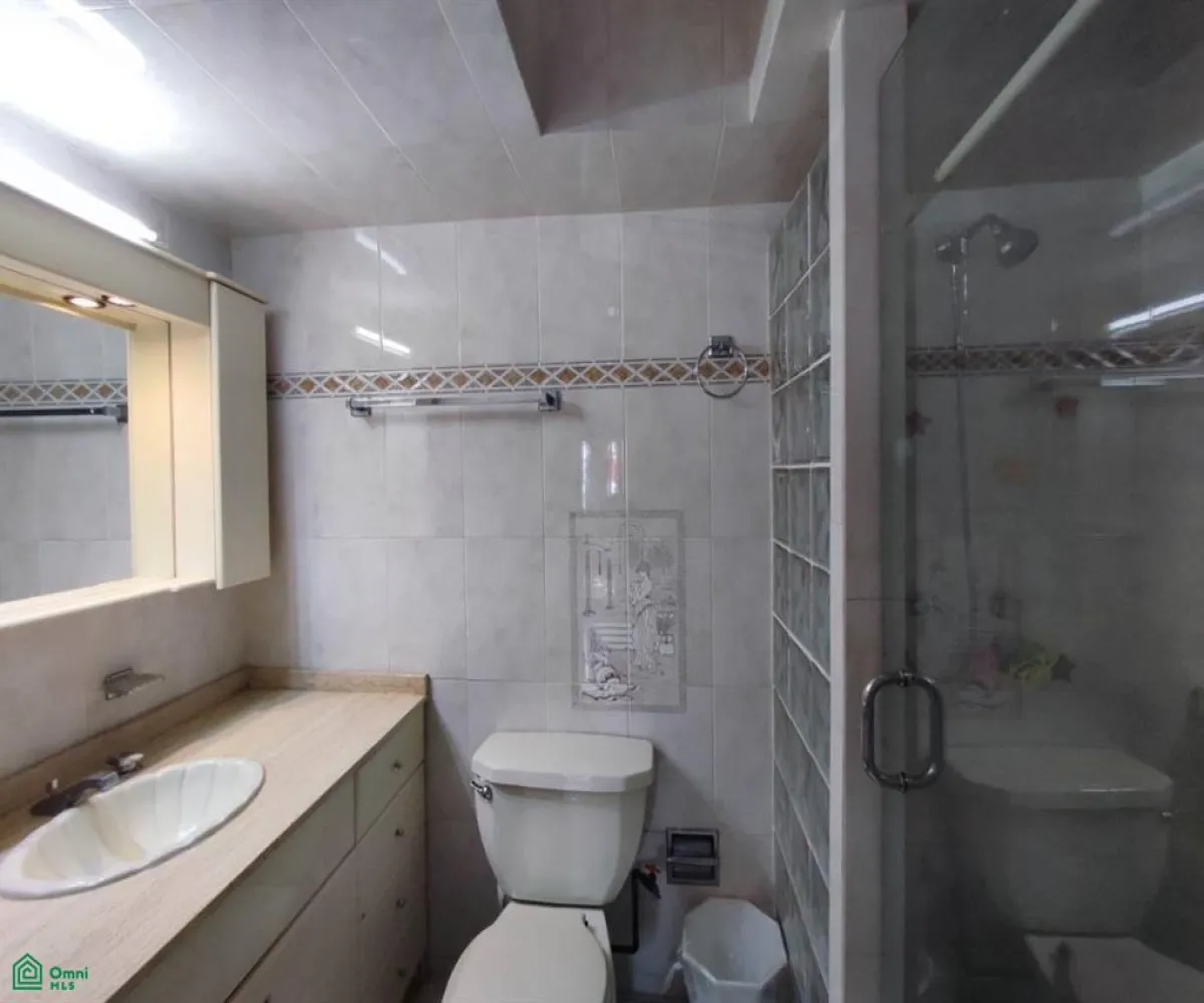 En Venta,Valle del Paraíso,Valle Hondo 53, Tlaquepaque, Jalisco 54060, 3 Habitaciones,4 Baños,Valle Hondo,3,MX24426584 En Venta,Valle del Paraíso,Valle Hondo 53, Tlaquepaque, Jalisco 54060, 3 Habitaciones,4 Baños,Valle Hondo,3,MX24426584