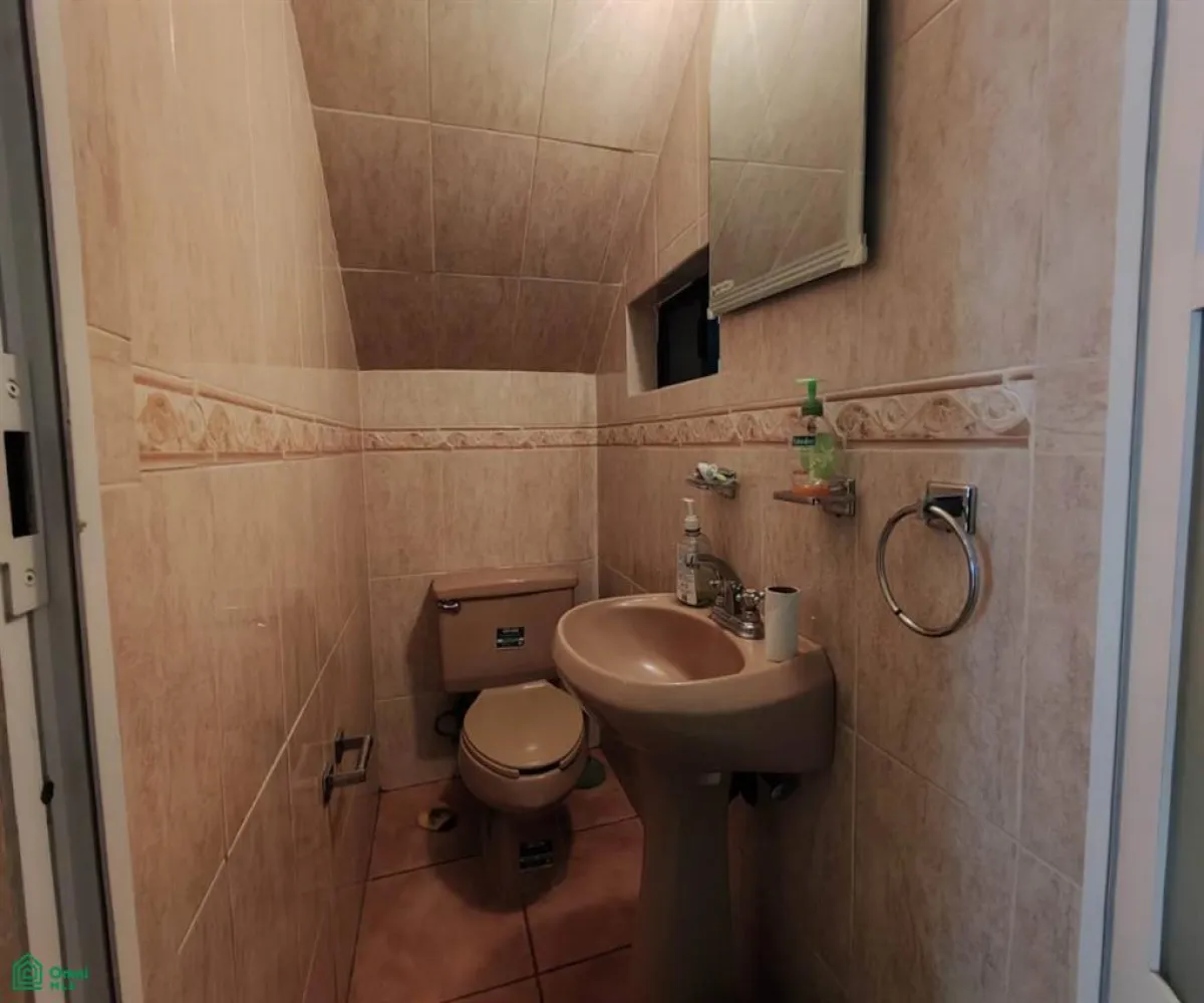 En Venta,Valle del Paraíso,Valle Hondo 53, Tlaquepaque, Jalisco 54060, 3 Habitaciones,4 Baños,Valle Hondo,3,MX24426584 En Venta,Valle del Paraíso,Valle Hondo 53, Tlaquepaque, Jalisco 54060, 3 Habitaciones,4 Baños,Valle Hondo,3,MX24426584