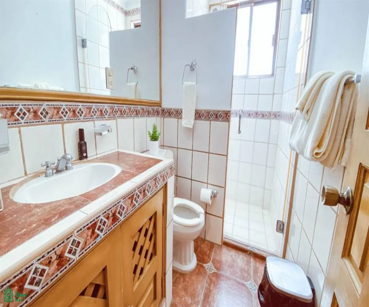 En Venta,Zona Hotelera Norte,Carr. Costera a Barra de Navidad 2220, Puerto Vallarta, Jalisco 48333, 4 Habitaciones,4 Baños,Carr. Costera a Barra de Navidad,MX24482429