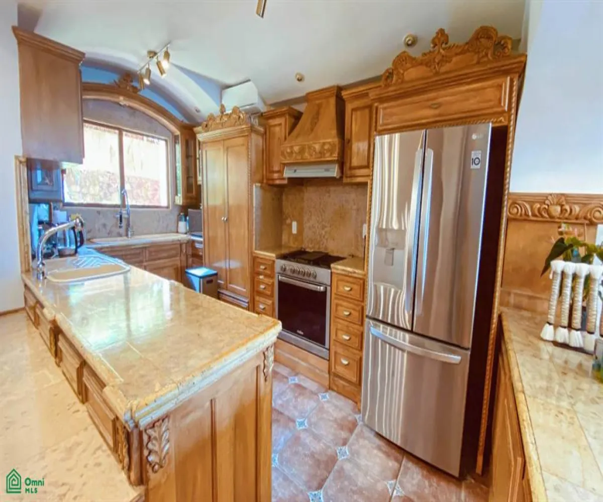 En Venta,Zona Hotelera Norte,Carr. Costera a Barra de Navidad 2220, Puerto Vallarta, Jalisco 48333, 4 Habitaciones,4 Baños,Carr. Costera a Barra de Navidad,MX24482429