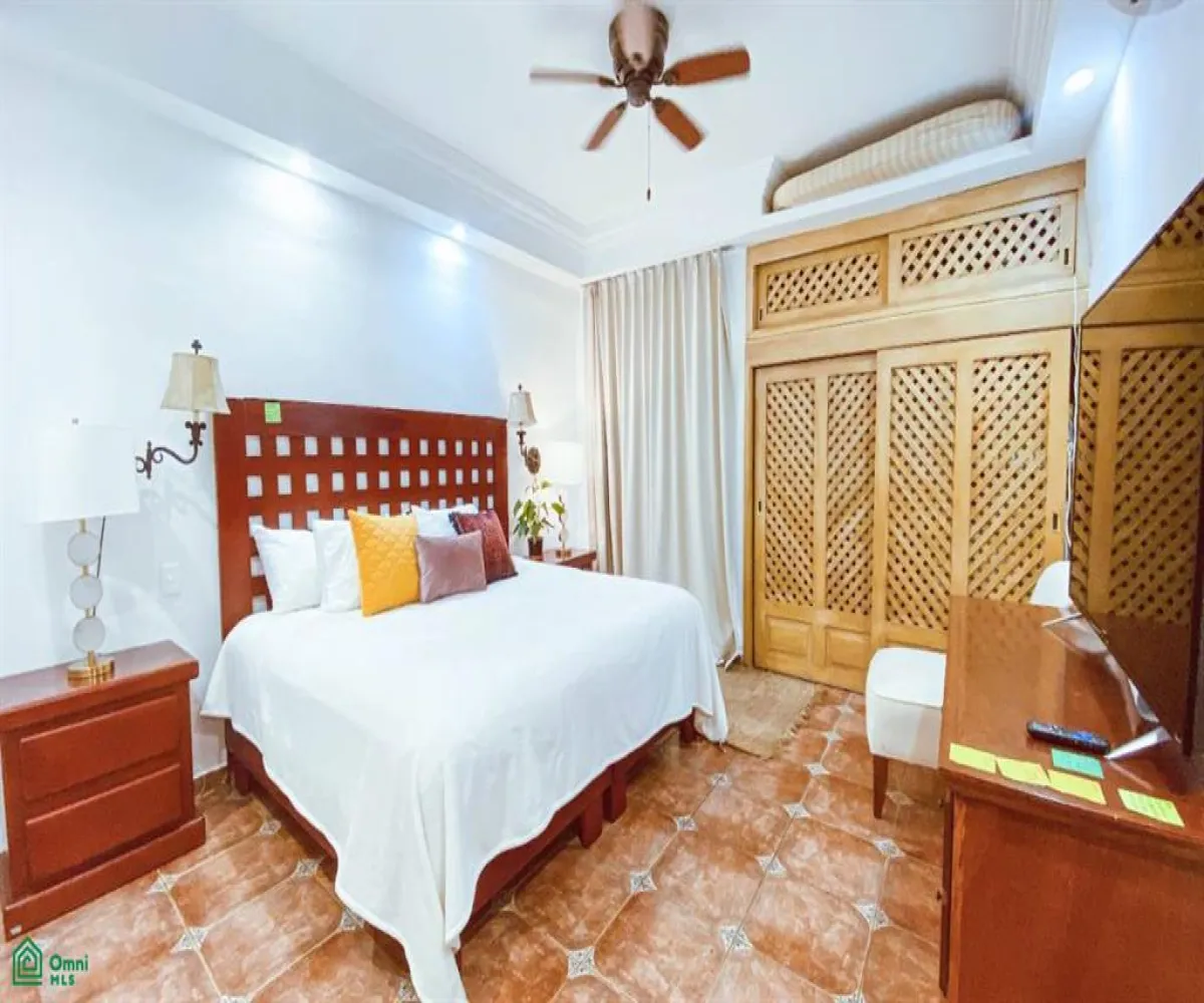 En Venta,Zona Hotelera Norte,Carr. Costera a Barra de Navidad 2220, Puerto Vallarta, Jalisco 48333, 4 Habitaciones,4 Baños,Carr. Costera a Barra de Navidad,MX24482429