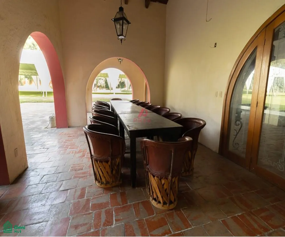 Local En Venta,San Agustín,JARDIN DE LOS TEJONES S/N, Tlajomulco de Zuniga, Jalisco 45645,JARDIN DE LOS TEJONES,1,MX24566880