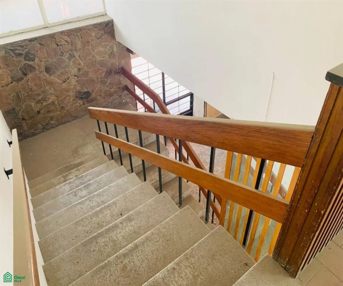 En Venta,Jardines de San José,Los Arcos 688, Guadalajara, Jalisco 44520, 10 Habitaciones,6 Baños,Los Arcos,2,MX24613255 En Venta,Jardines de San José,Los Arcos 688, Guadalajara, Jalisco 44520, 10 Habitaciones,6 Baños,Los Arcos,2,MX24613255