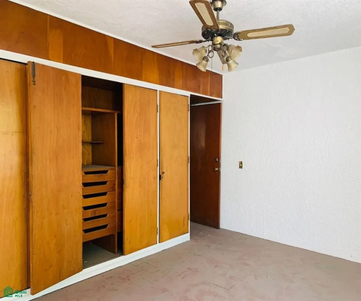 En Venta,Jardines de San José,Los Arcos 688, Guadalajara, Jalisco 44520, 10 Habitaciones,6 Baños,Los Arcos,2,MX24613255 En Venta,Jardines de San José,Los Arcos 688, Guadalajara, Jalisco 44520, 10 Habitaciones,6 Baños,Los Arcos,2,MX24613255