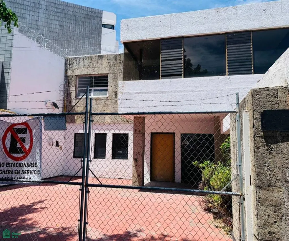 En Venta,Jardines de San José,Los Arcos 688, Guadalajara, Jalisco 44520, 10 Habitaciones,6 Baños,Los Arcos,2,MX24613255 En Venta,Jardines de San José,Los Arcos 688, Guadalajara, Jalisco 44520, 10 Habitaciones,6 Baños,Los Arcos,2,MX24613255