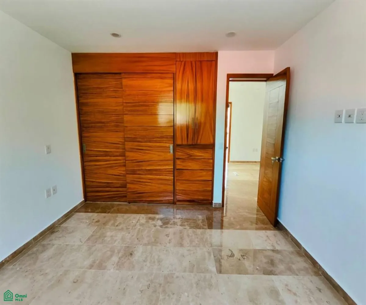 En Venta,Ribera del Pilar,Santa Isabel 180 B, Chapala, Jalisco 45906, 3 Habitaciones,3 Baños,Santa Isabel,3,MX24622695 En Venta,Ribera del Pilar,Santa Isabel 180 B, Chapala, Jalisco 45906, 3 Habitaciones,3 Baños,Santa Isabel,3,MX24622695