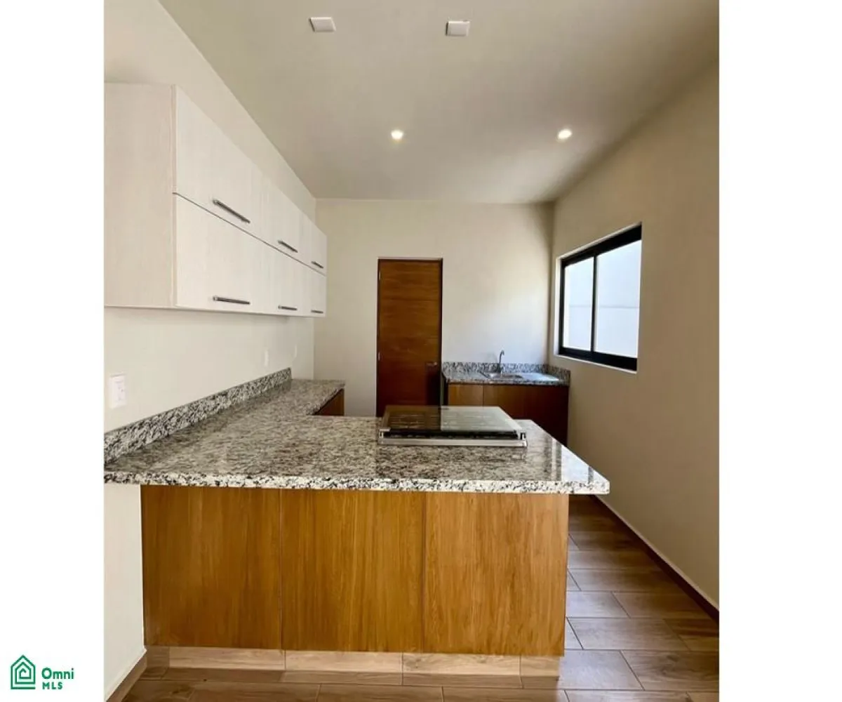 En Venta,La Floresta,Sintra 137, Puerto Vallarta, Jalisco 48290, 3 Habitaciones,2 Baños,Sintra,MX24733283