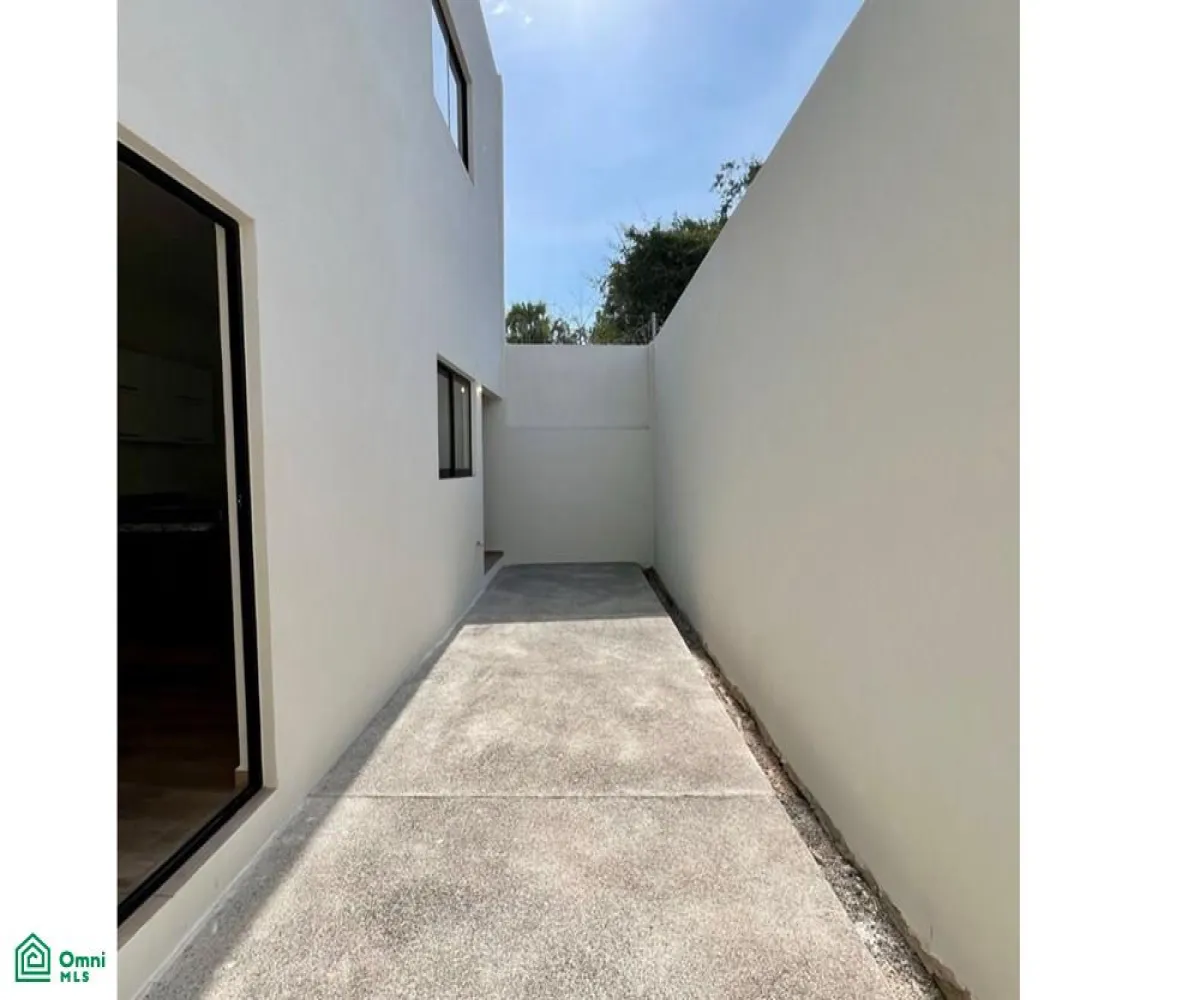En Venta,La Floresta,Sintra 137, Puerto Vallarta, Jalisco 48290, 3 Habitaciones,2 Baños,Sintra,MX24733283