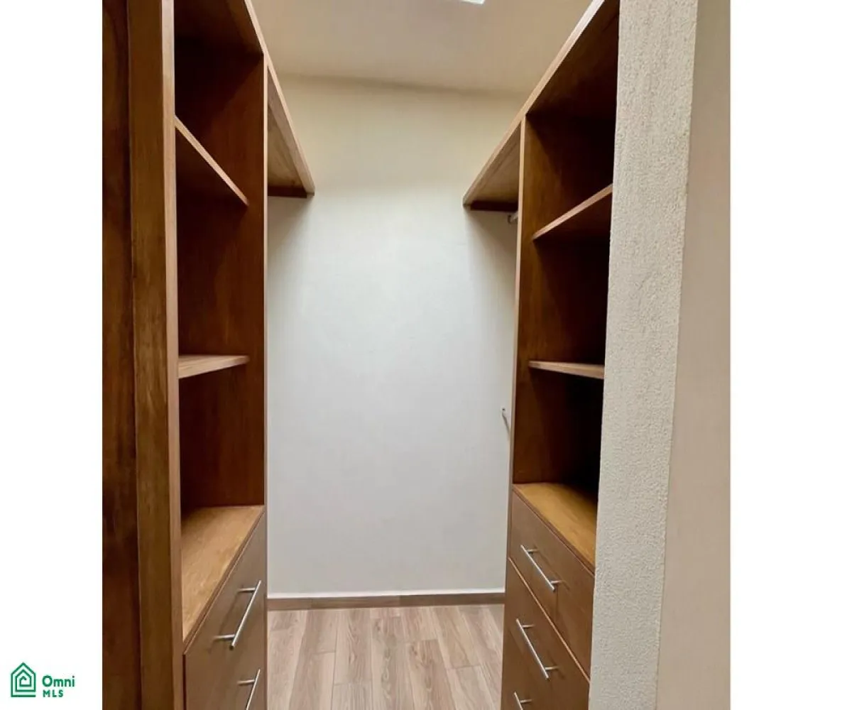 En Venta,La Floresta,Sintra 137, Puerto Vallarta, Jalisco 48290, 3 Habitaciones,2 Baños,Sintra,MX24733283