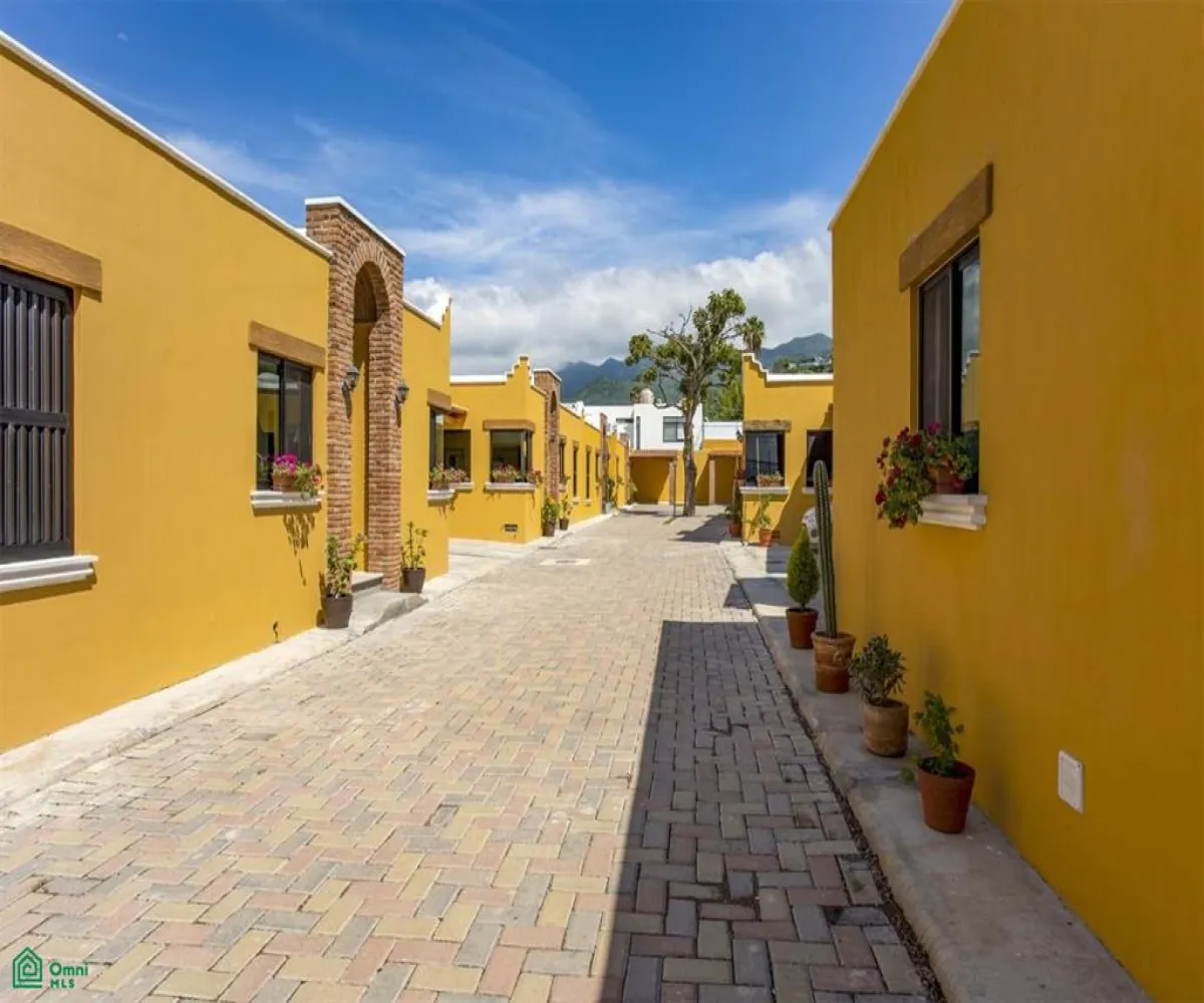 En Venta,Ribera del Pilar,Paseo del Lago 195 Int.5, Chapala, Jalisco 45906, 3 Habitaciones,2 Baños,Paseo del Lago,MX24734611