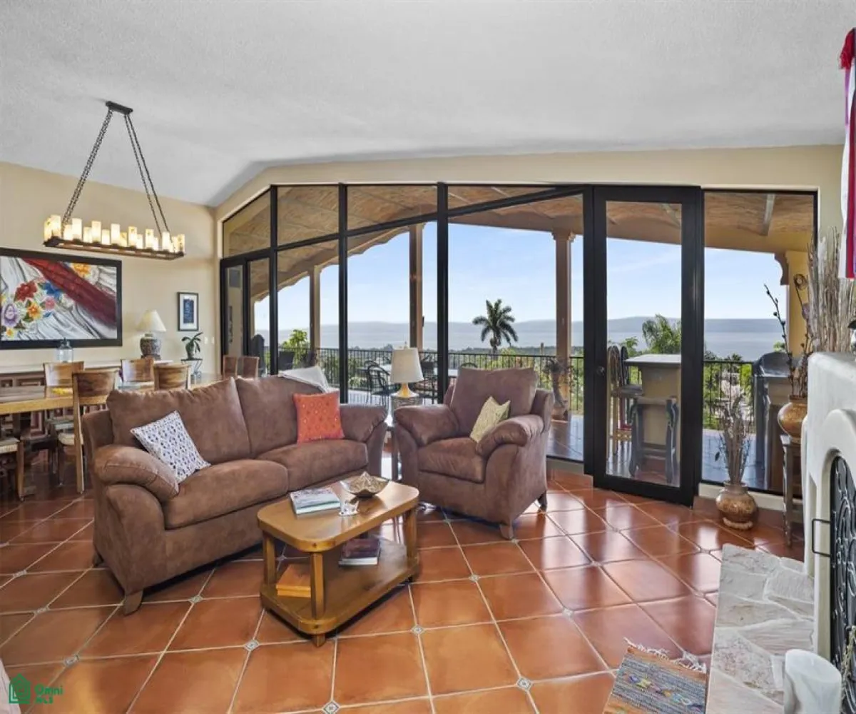 En Venta,San Nicolás de Ibarra,Calle Alta Vista 67, Chapala, Jalisco 45940, 3 Habitaciones,2 Baños,Calle Alta Vista,MX24734997