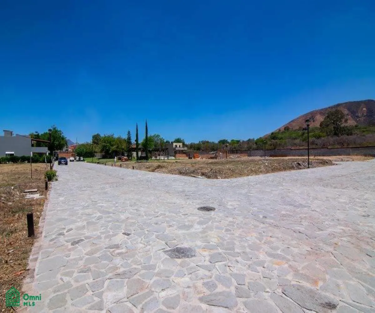 Local En Venta,San Nicolás de Ibarra,Loma Bonita 17 Int.25, Chapala, Jalisco 45940,Loma Bonita,MX24735085